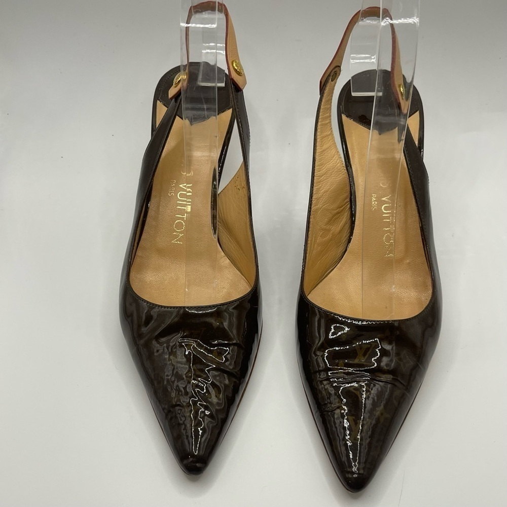 Louis Vuitton | Brown Patent Leather Pointed
Toe Slingback Sandals Heals | EU36 - Picture 13 of 15